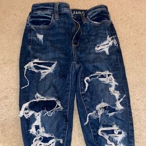 American Eagle Ripped Jeans Size 8